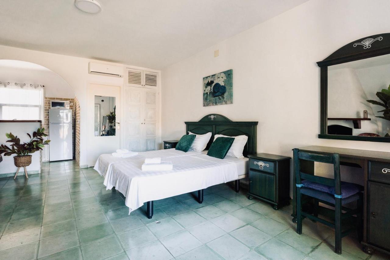 Ocean Suites San Antonio  Ngoại thất bức ảnh