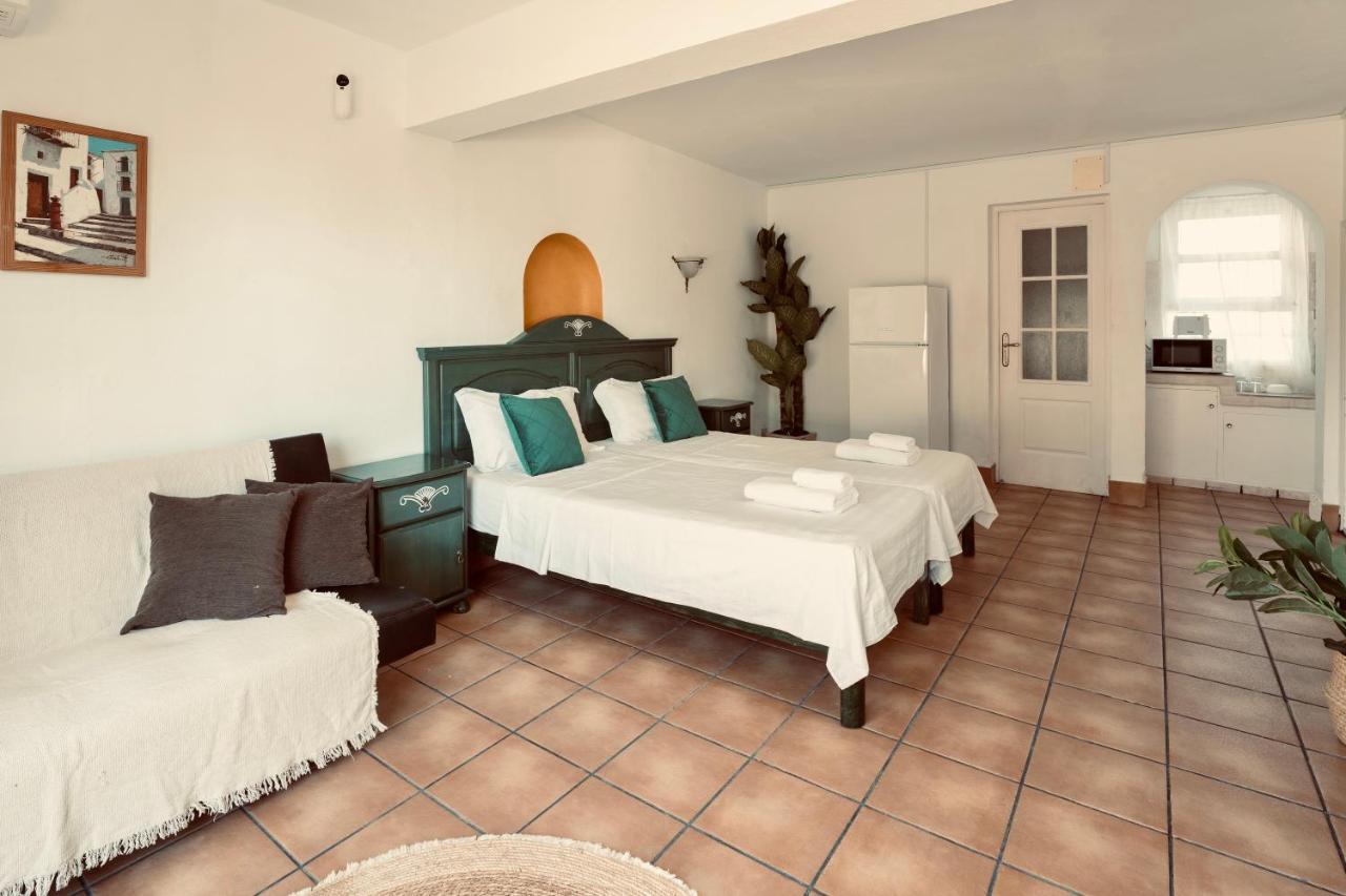 Ocean Suites San Antonio  Ngoại thất bức ảnh